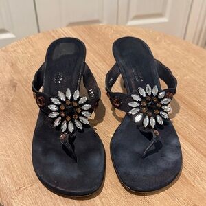 Donald J Pliner Kitten Heel Bejeweled Shoe Size 7.5